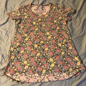 Lularoe Classic Tee